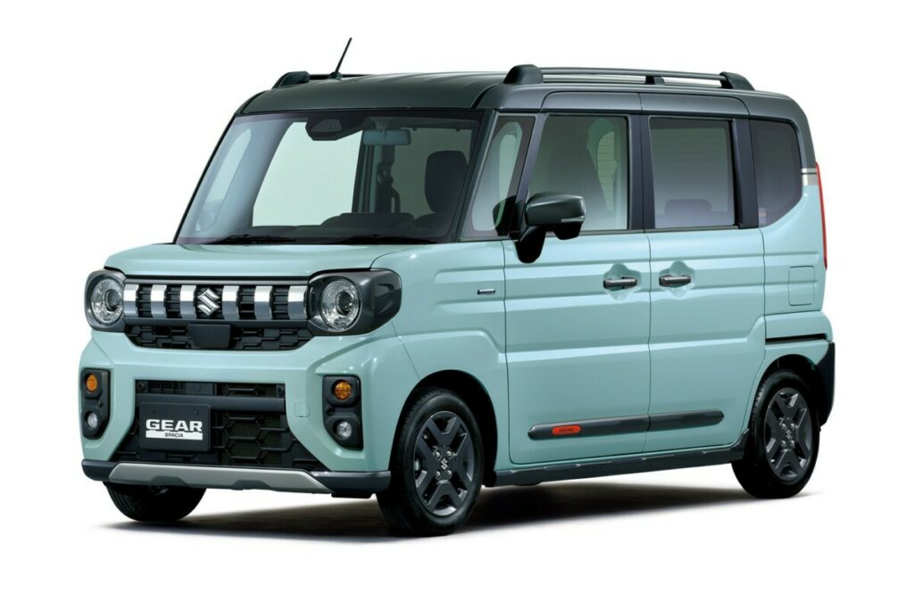 スペーシアギアのオフブルーメタリック ガンメタリック2トーンルーフ