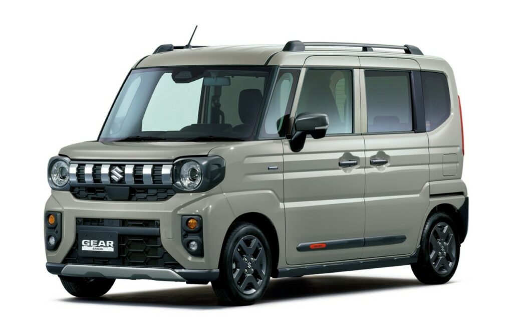 スペーシアギアのモスグレーメタリック